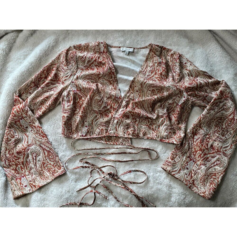 Gianni Bini Layla Paisley Print Long Sleeve Surplice Tie Waist Crop Top Size 4
